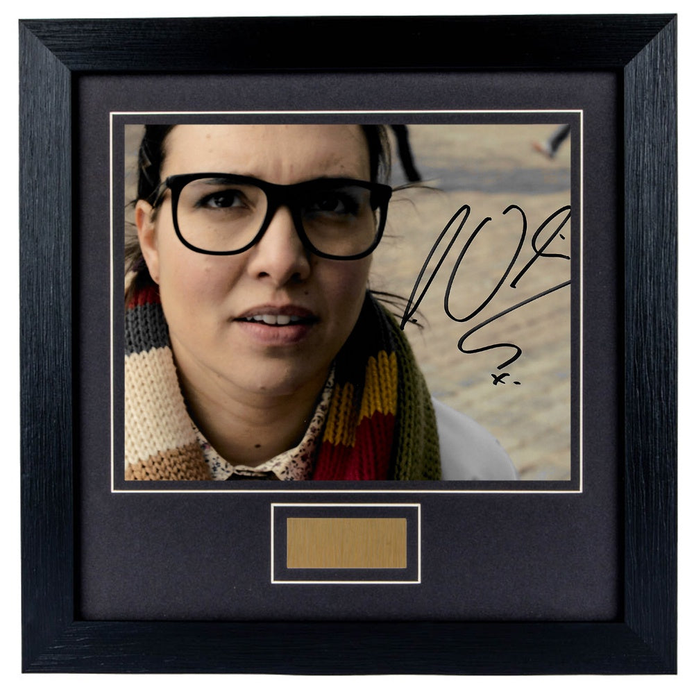 Ingrid Oliver Personally Signed Doctor Who V3 8 x 10 Photograph Framed