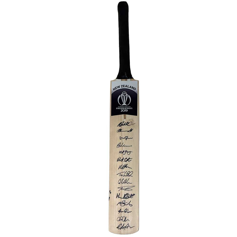 Cricket – 2019 ICC Cricket World Cup New Zealand Team Signed Bat