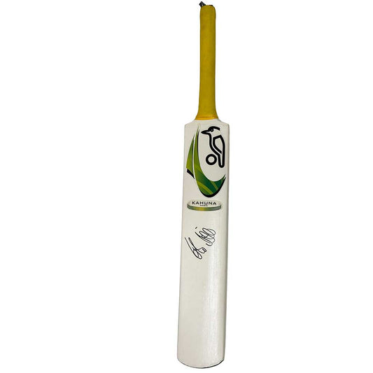 Cricket – Brett Lee Signed Cricket Bat