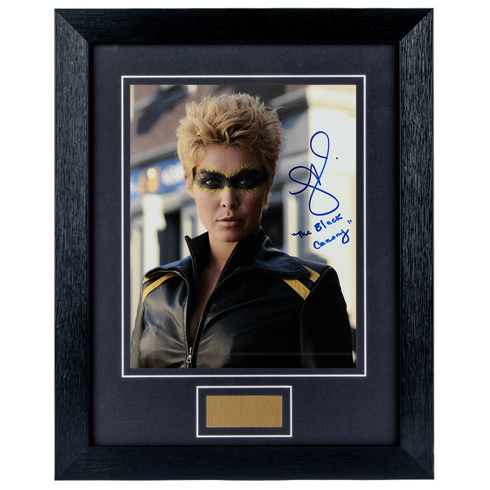 Alaine Huffman Personally Signed Smallville V1 8 x 10 Photograph Framed