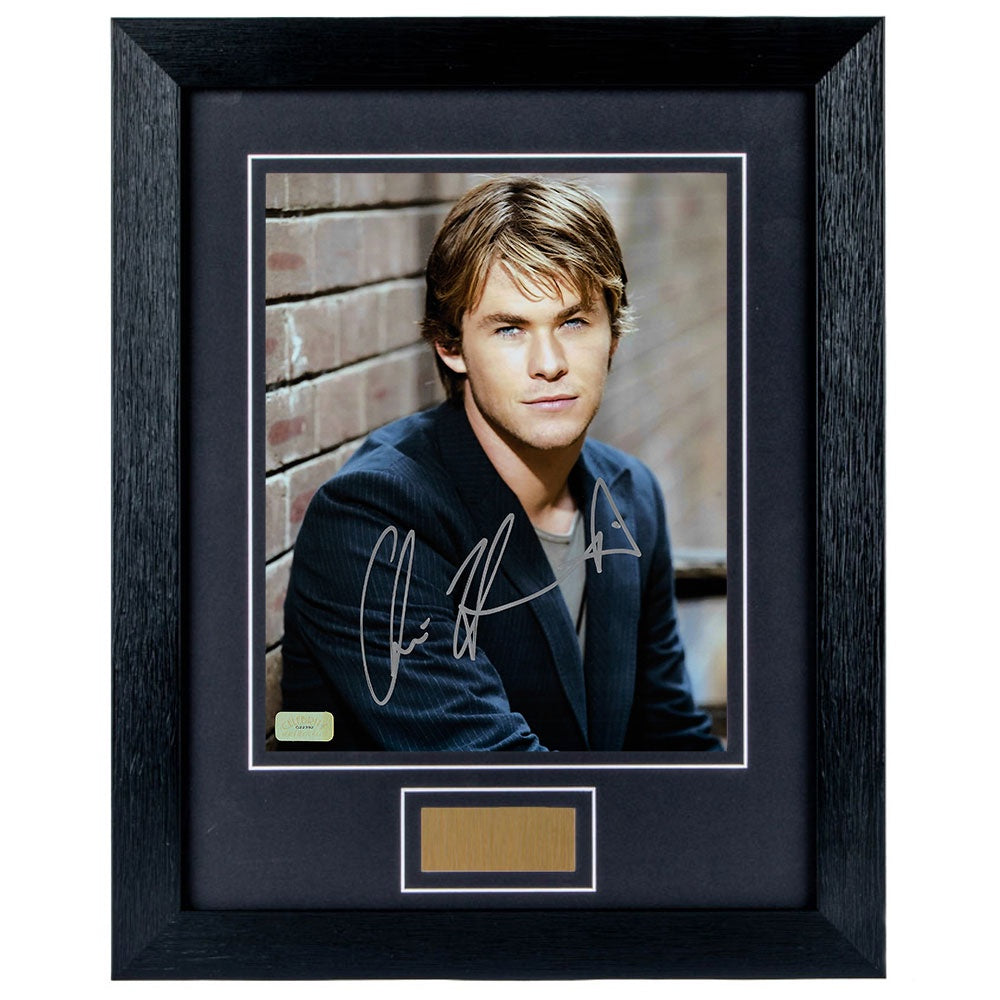 Chris Hemsworth Personally Signed Portrait 8 x 10 Photograph Framed