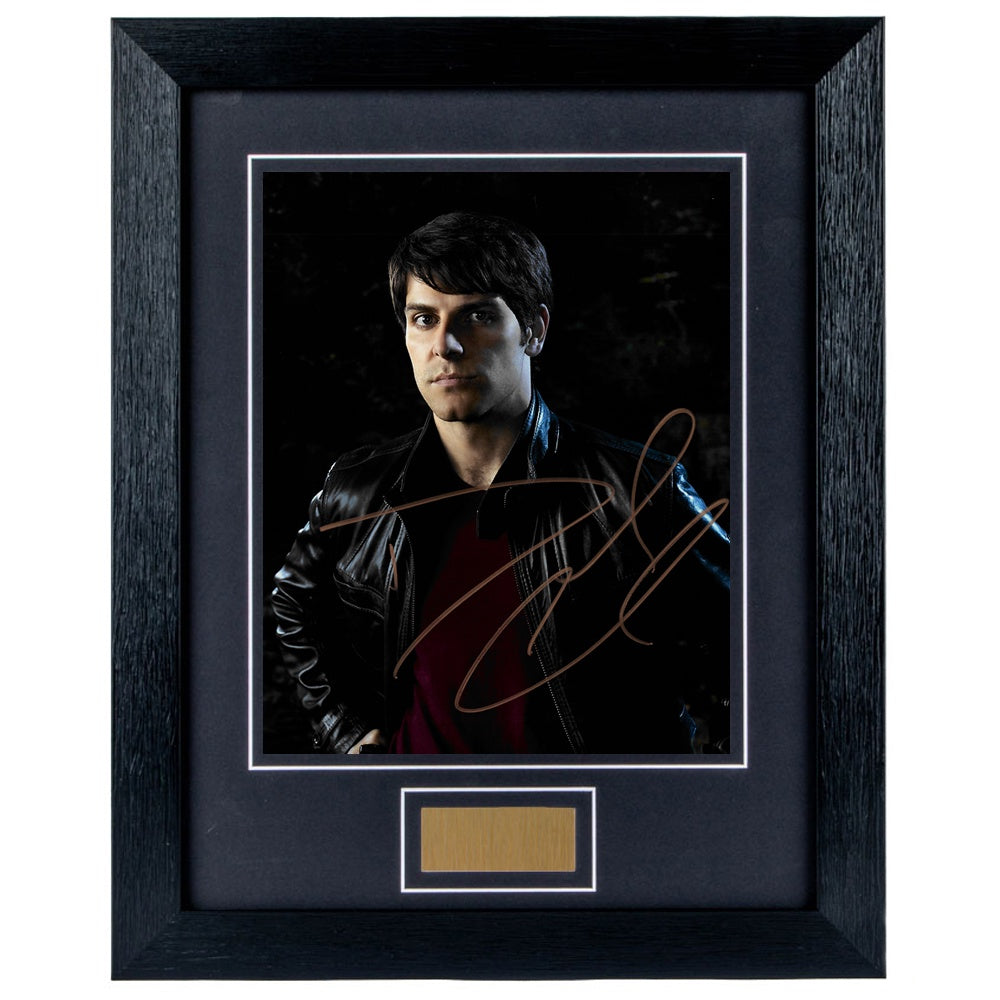 David Guintoli Personally Signed Grimm 8 x 10 Photograph Framed