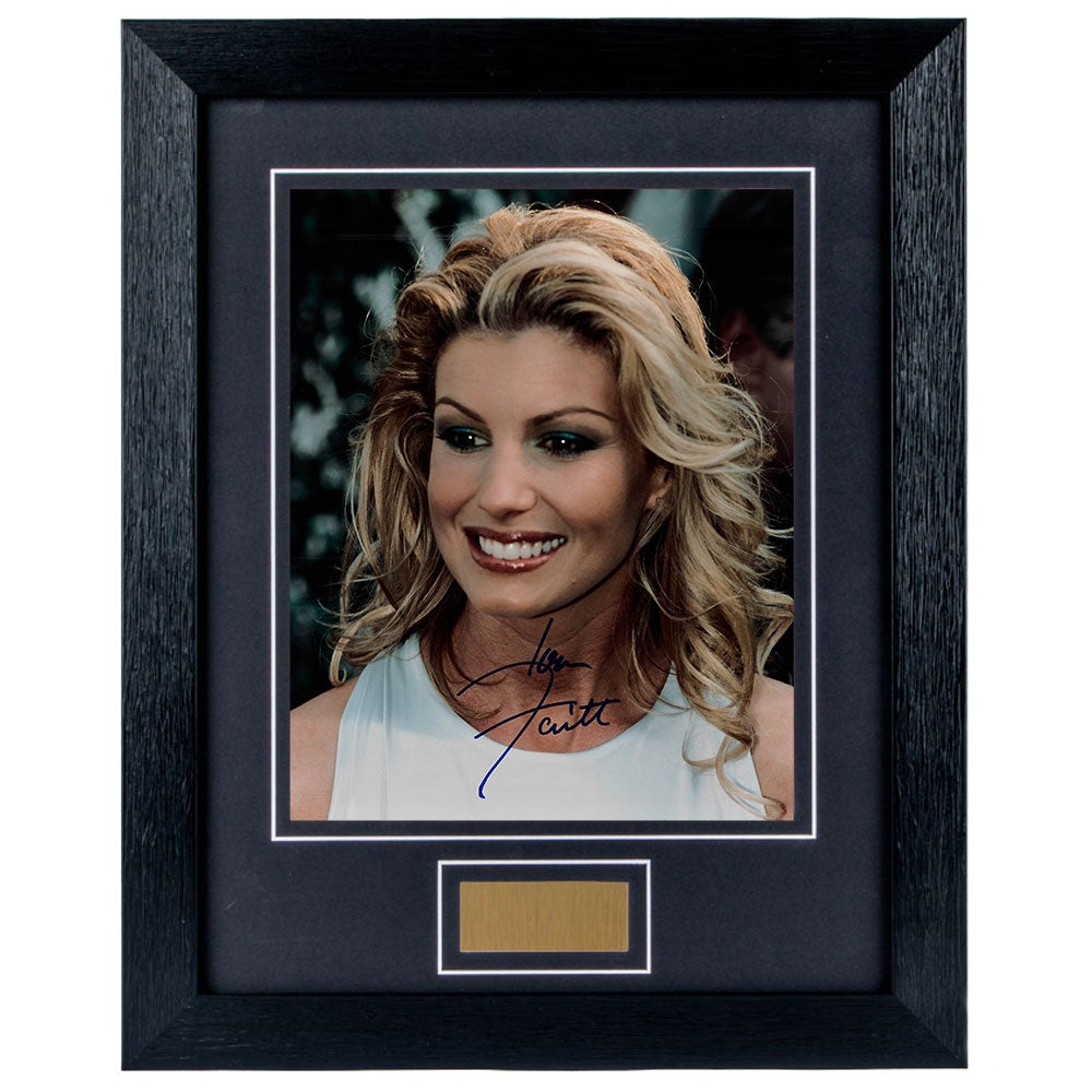 Faith Hill Personally Signed Singer 8 x 10 Photograph Framed