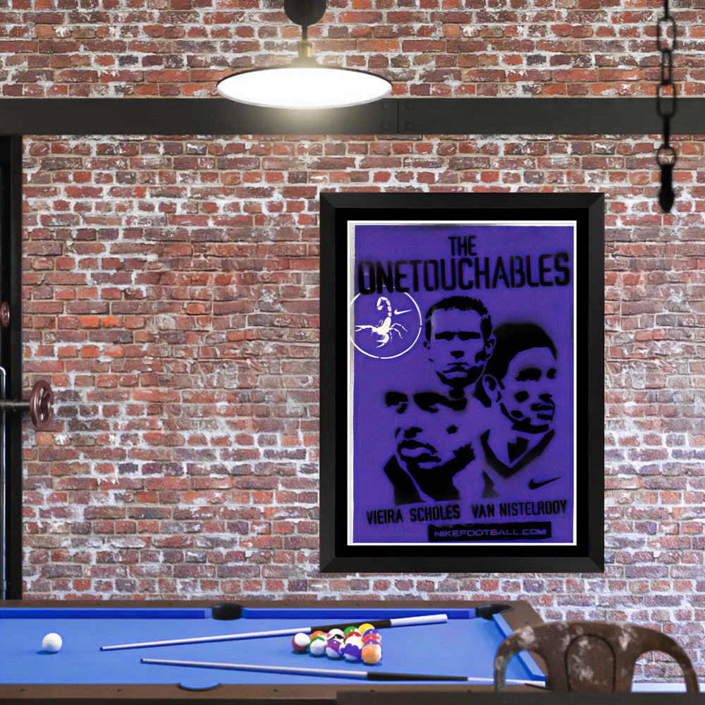 Nike Scorpion KO 2002 The Onetouchables Vintage Spray-Painted Football Artwork